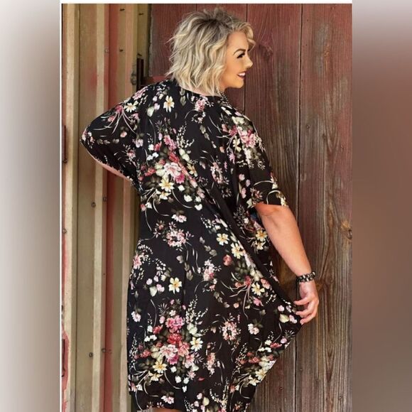 Everly- Chiffon Kimono Black Floral Print, Short Sleeve, High/ Low Shaw Collar, - Picture 2 of 16